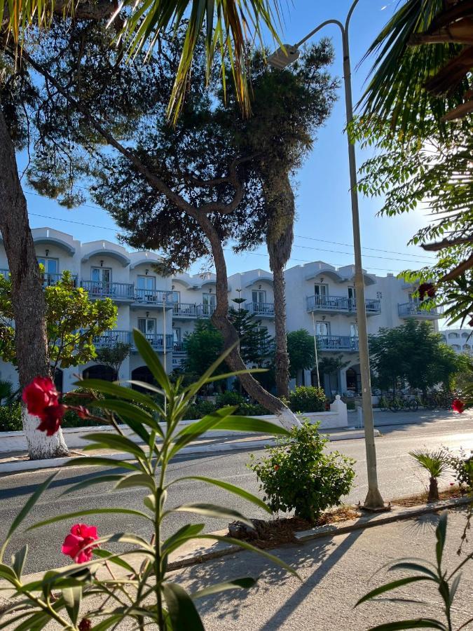 Theodorou Beach Hotel Apartments Psalidi  Zewnętrze zdjęcie